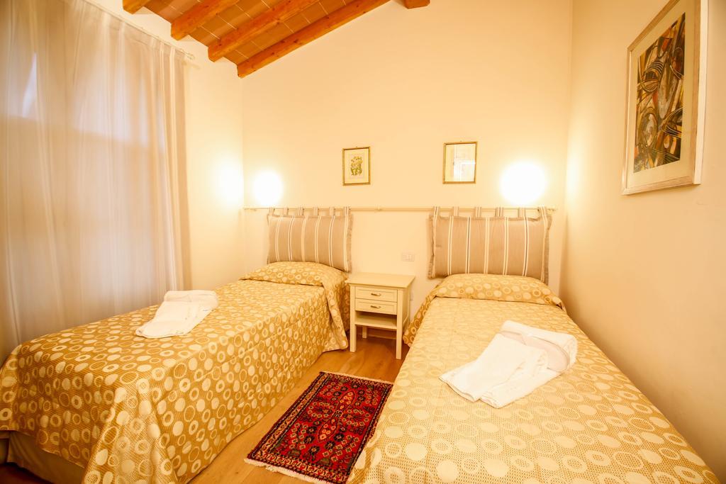 Casa Montecuccoli モンテルーポ・フィオレンティーノ 部屋 写真